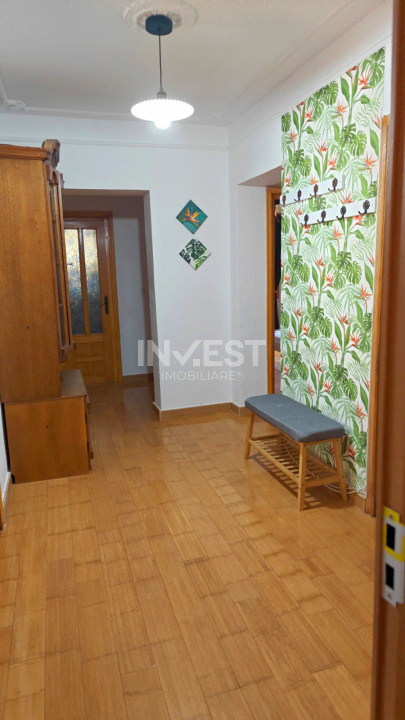 INCHIRIERE-APARTAMENT 3 CAMERE-ZONA ARCU - 8