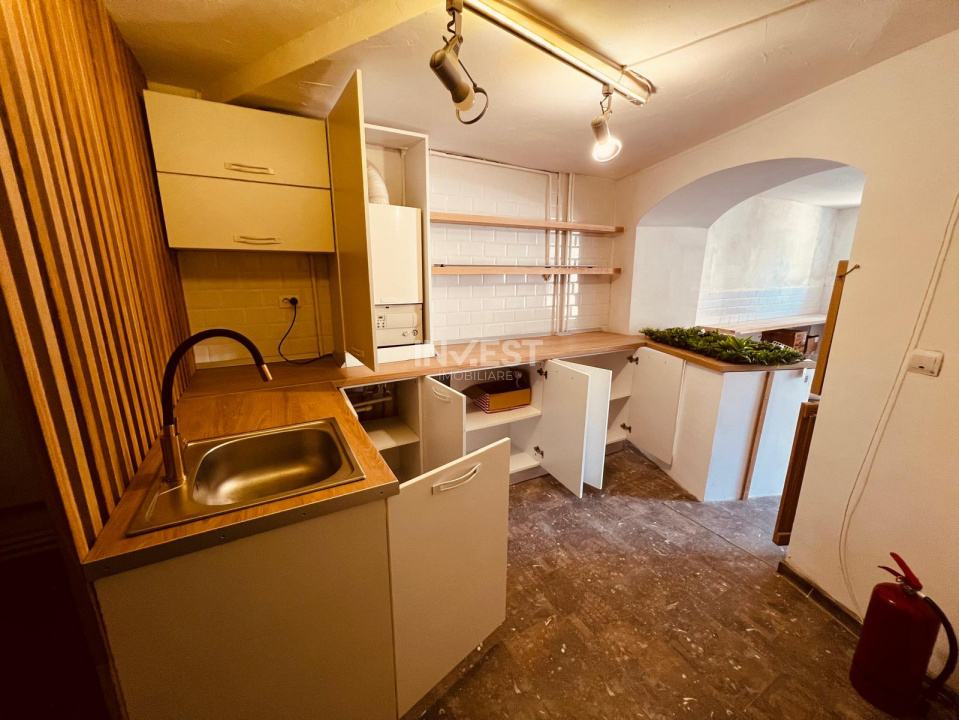 INCHIRIERE-SPATIU COMERCIAL-CENTRU - 1