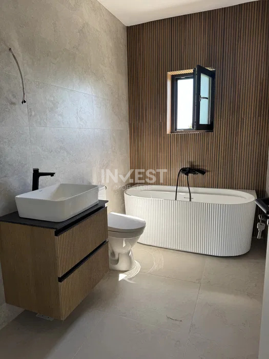 Casa cu 4 camere , Valea Ursului-Vorovesti , pozitie buna - 7