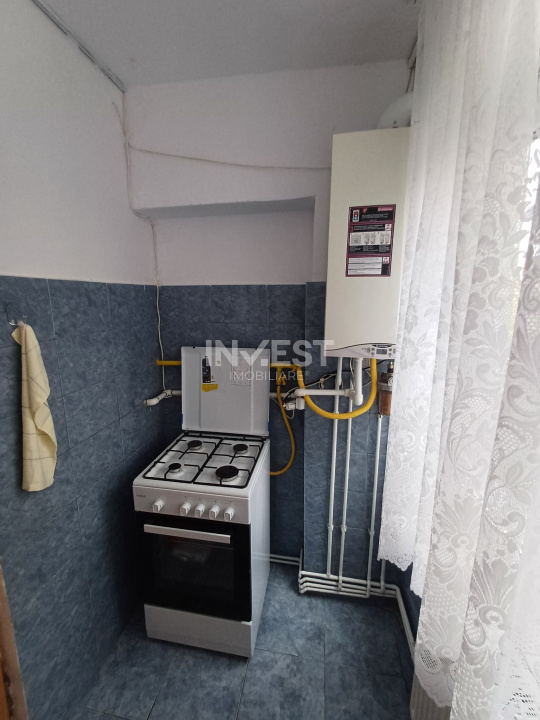 Apartament 2 camere decomandat, renovat complet, etaj 3 din 4, Nicolina - 3