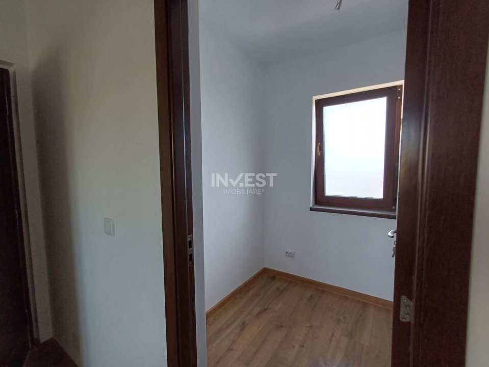 CASA INDIVIDUALA, 4 CAMERE, 2 BAI, COMISION 0% - 12