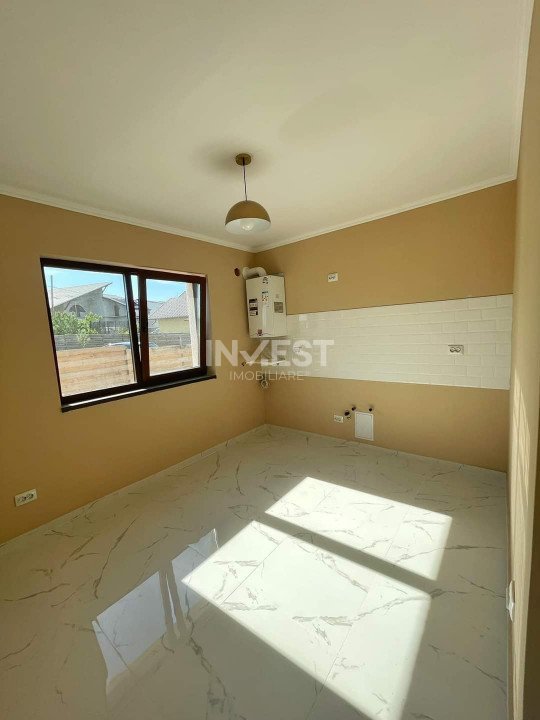 CASA INDIVIDUALA, 4 CAMERE, 2 BAI, COMISION 0% - 9