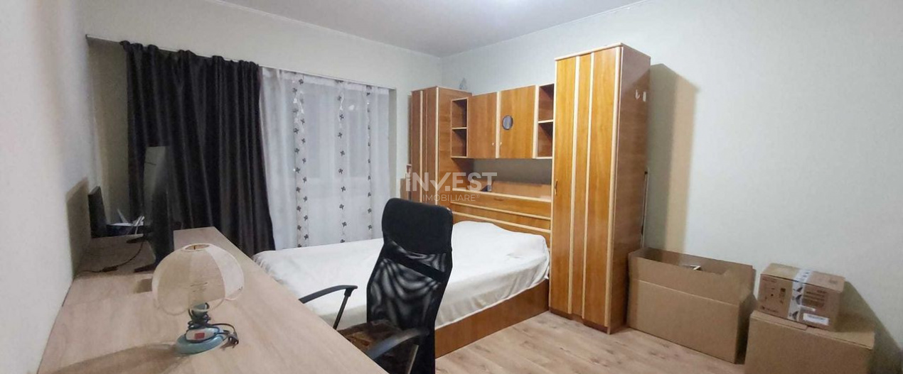 DE VANZARE-APARTAMENT 3 CAMERE-DACIA  - 1