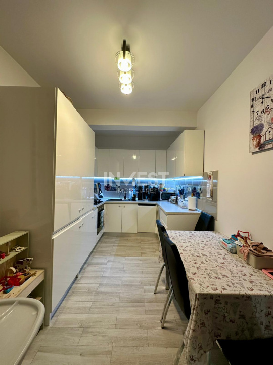 Casa de vanzare 4 camere. Mobilata. Valea Adanca- 900m de CUG - 2