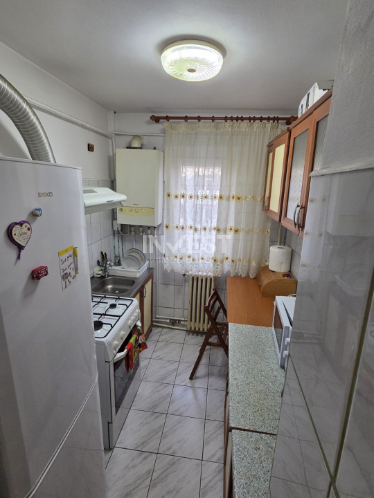 DE VANZARE-APARTAMENT 2 CAMERE-ALEXANDRU CEL BUN - 6