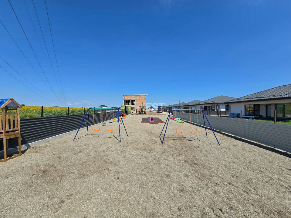 CARTIER PRIVAT, CASA 4 CAMERE, 2 BAI, MIROSLAVA , PLACA DE BETON PESTE ETAJ - 15