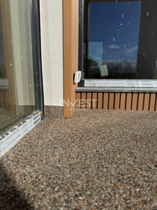 CARTIER PRIVAT, CASA 4 CAMERE, 2 BAI, MIROSLAVA , PLACA DE BETON PESTE ETAJ - 18