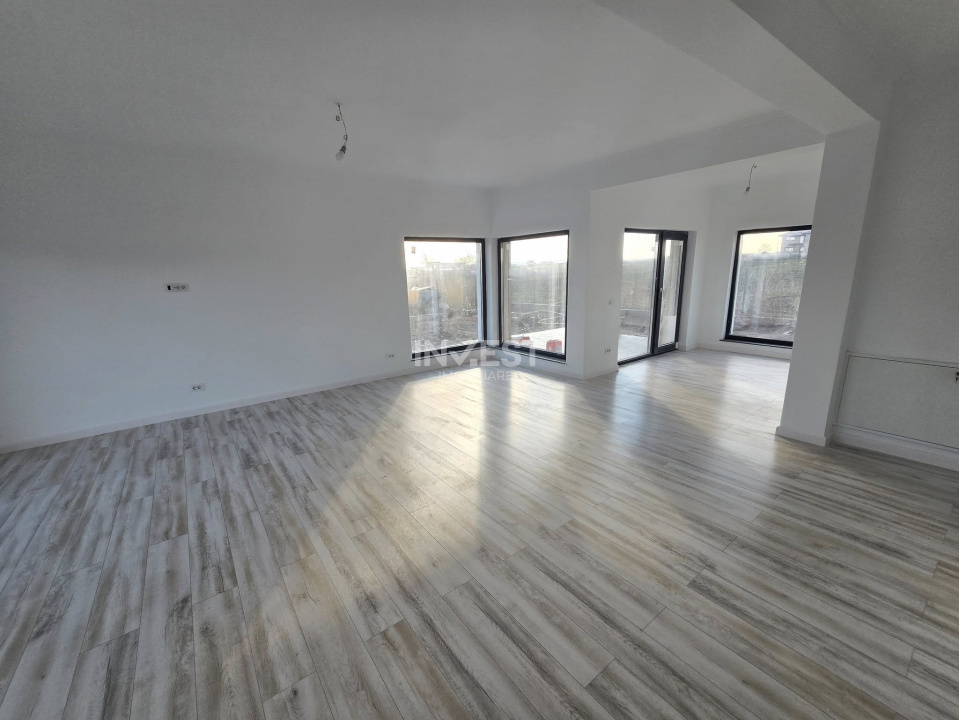 CARTIER PRIVAT, CASA 4 CAMERE, 2 BAI, MIROSLAVA , PLACA DE BETON PESTE ETAJ - 21