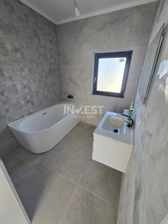 CARTIER PRIVAT, CASA 4 CAMERE, 2 BAI, MIROSLAVA , PLACA DE BETON PESTE ETAJ - 23