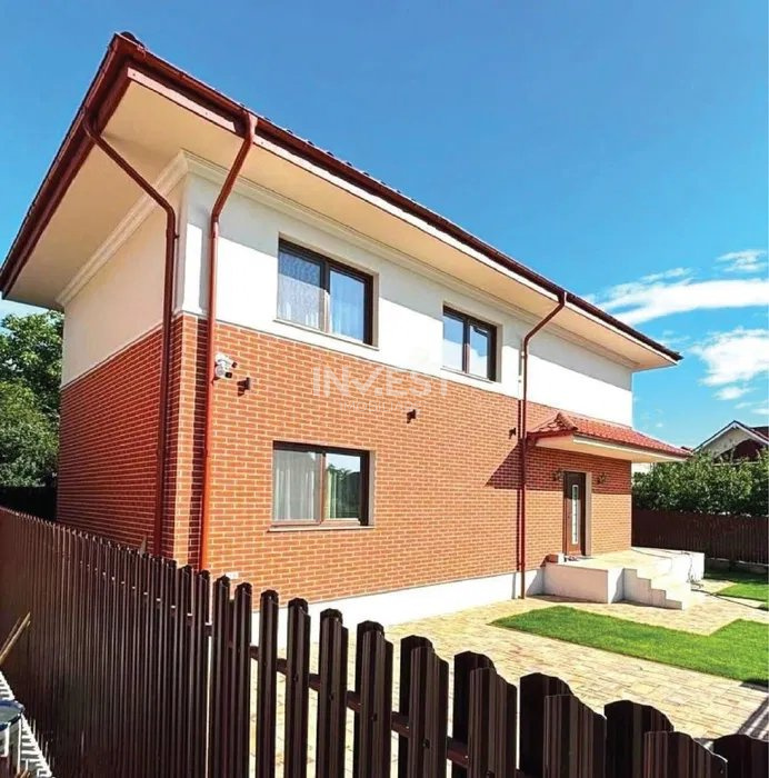 Casa premium cu 4 camere, 2 bai, beci 20 mp, NICOLINA, strada Strugurilor - 1