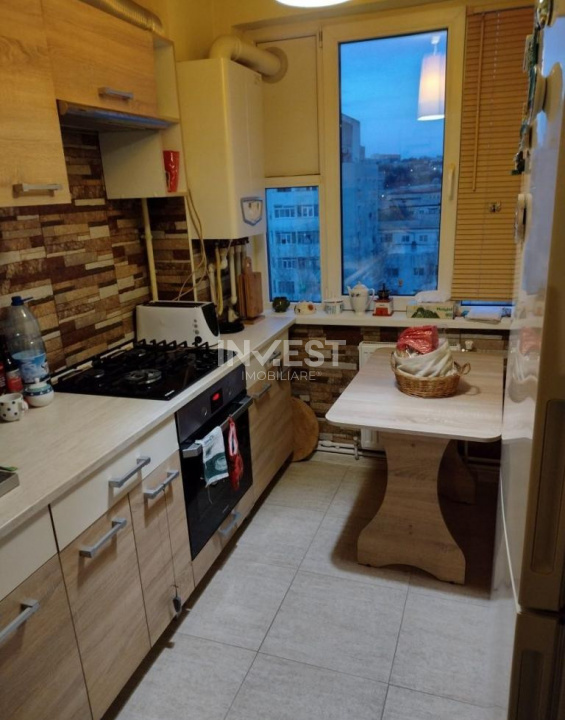 DE VANZARE-APARTAMENT 4 CAMERE-ALEXANDRU CEL BUN - 3