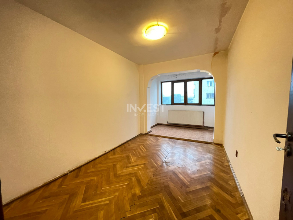 Apartament 4 camere-Podu Ros-Palas-sens giratoriu - 8