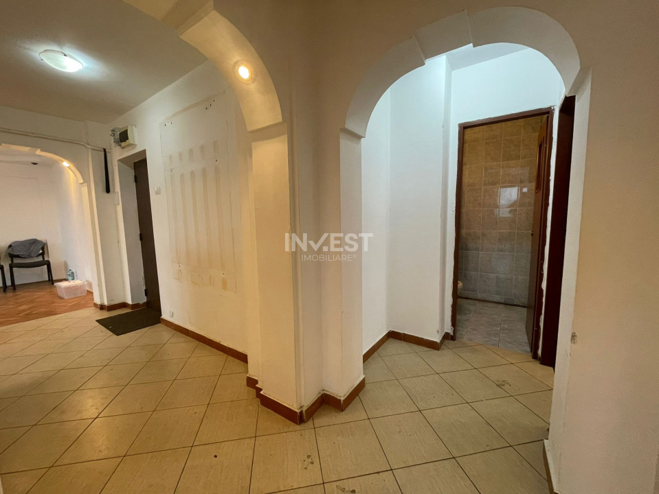 Apartament 4 camere-Podu Ros-Palas-sens giratoriu - 9