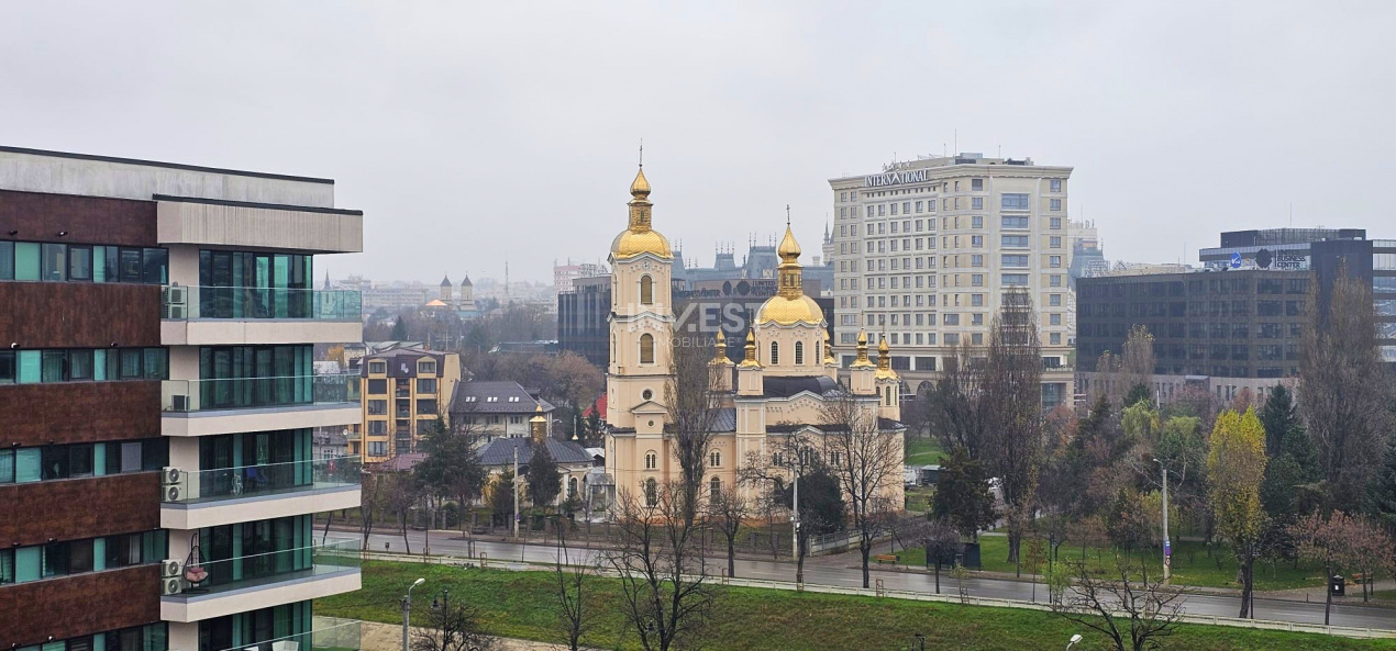 Apartament 4 camere-Podu Ros-Palas-sens giratoriu - 3