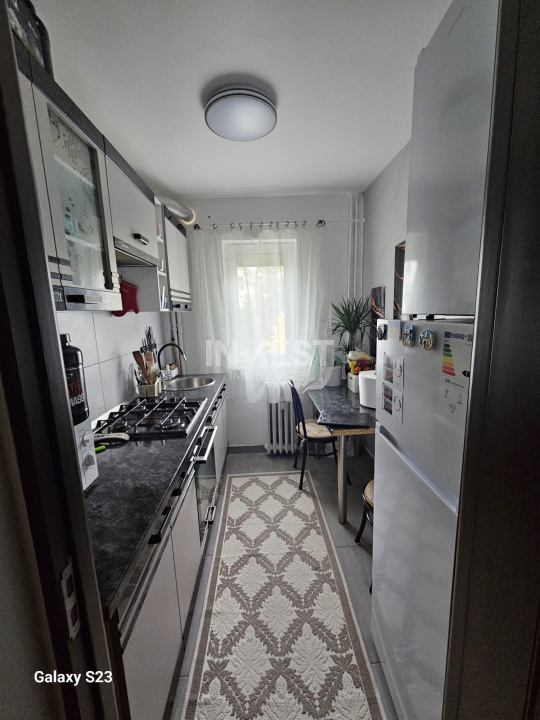 DE VANZARE-APARTAMENT 2 CAMERE-DACIA ZIMBRU - 2