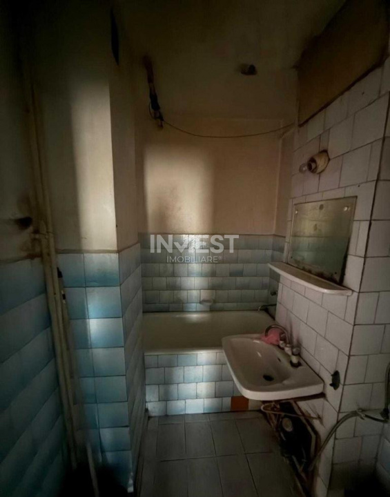 DE VANZARE-APARTAMENT 2 CAMERE-DECOMANDAT-MIRCEA CEL BATRAN - 3