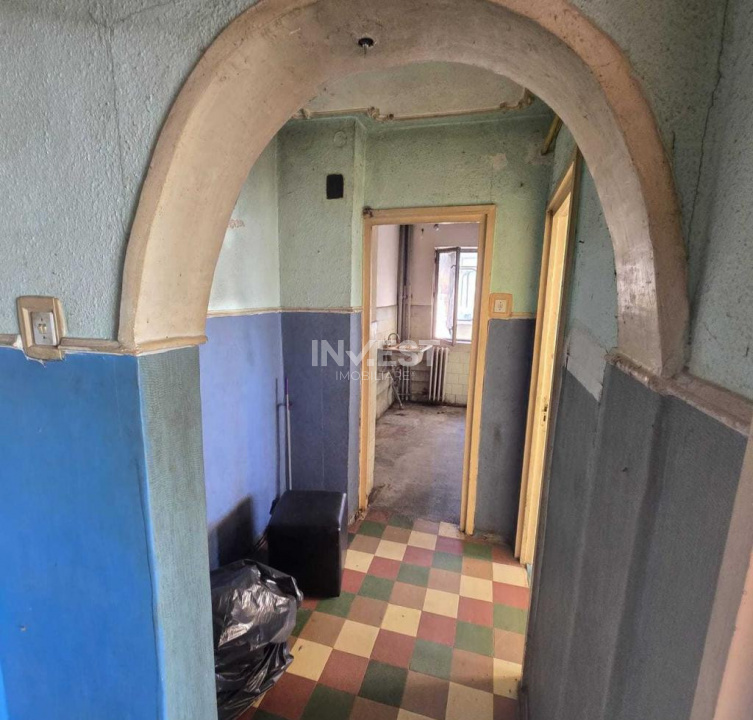 DE VANZARE-APARTAMENT 2 CAMERE-DECOMANDAT-MIRCEA CEL BATRAN - 4