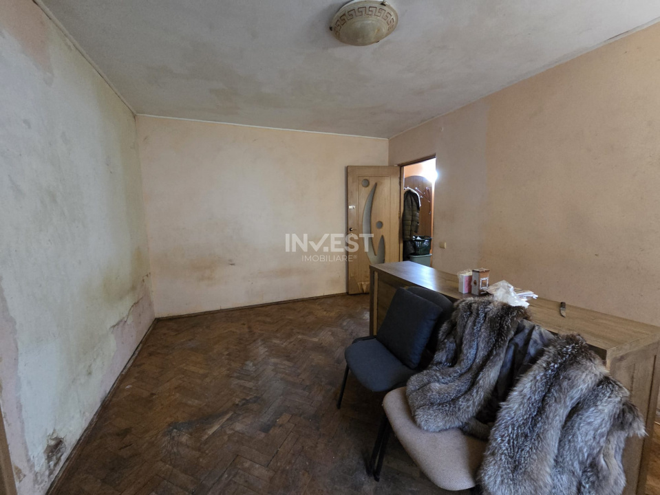 DE VANZARE-APARTAMENT 2 CAMERE-ALEXANDRU CEL BUN - 1