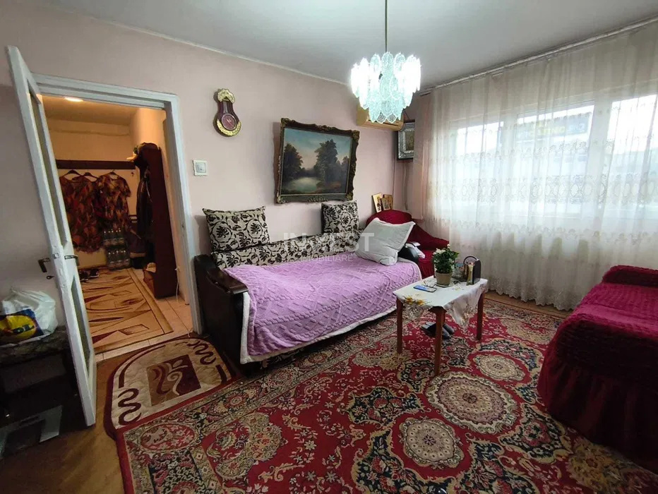 Apartament 2 camere-50 mp-Podu Ros-bloc fara risc - 1