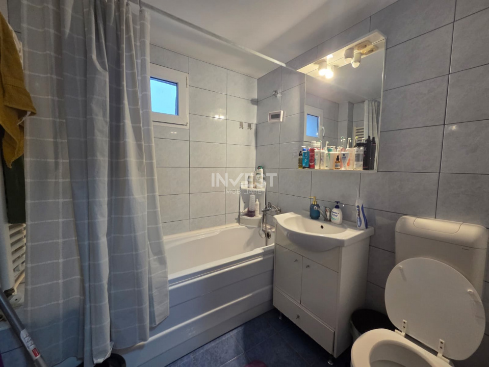 DE VANZARE-APARTAMENT 2 CAMERE-DECOMANDAT - 7