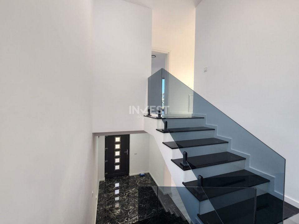 CASA PREMIUM, 4 CAMERE, 2 BAI, 132 MP UTILI , MIROSLAVA - 18