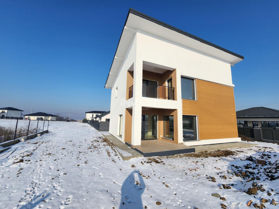 CARTIER PRIVAT, CASA 4 CAMERE, 2 BAI, MIROSLAVA , PLACA DE BETON PESTE ETAJ - 2