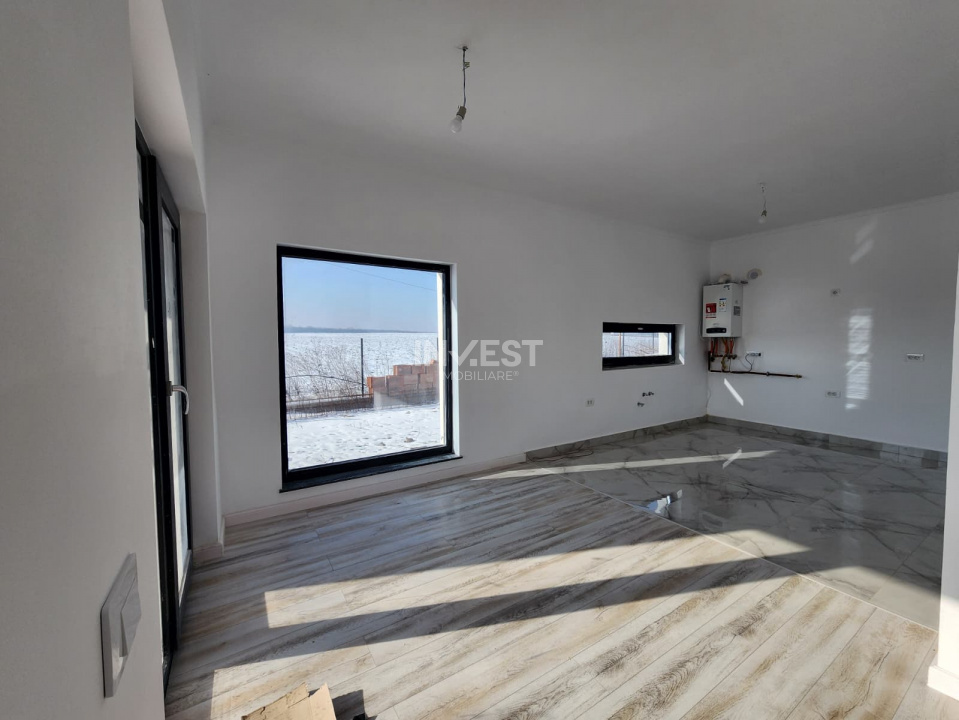 CARTIER PRIVAT, CASA 4 CAMERE, 2 BAI, MIROSLAVA , PLACA DE BETON PESTE ETAJ - 16