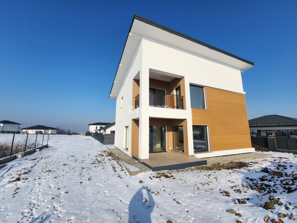 CARTIER PRIVAT, CASA 4 CAMERE, 2 BAI, MIROSLAVA , PLACA DE BETON PESTE ETAJ - 4