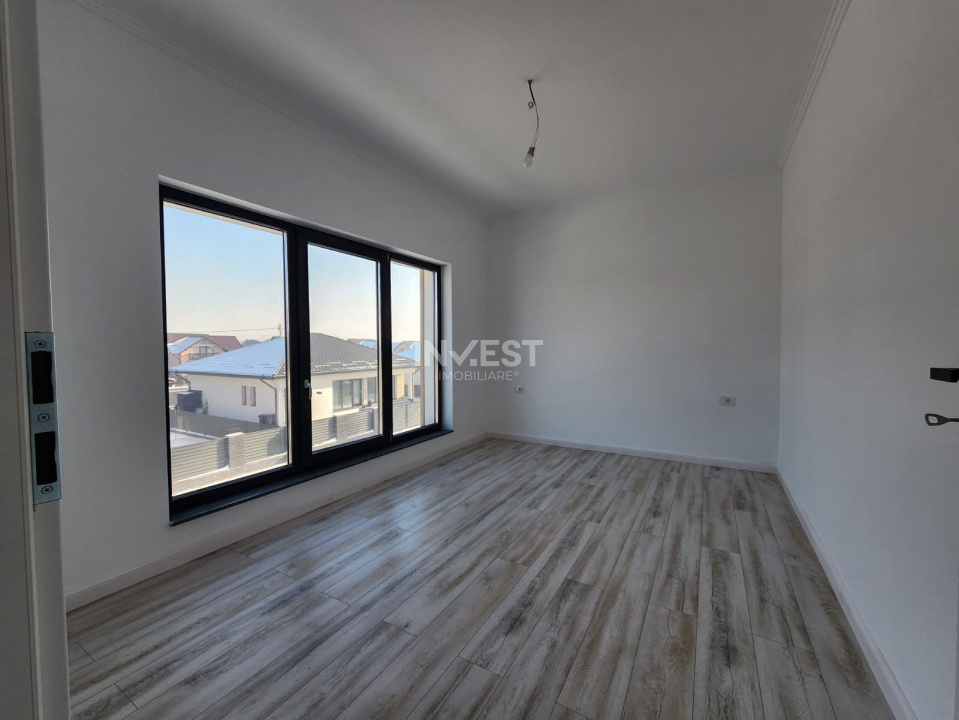 CARTIER PRIVAT, CASA 4 CAMERE, 2 BAI, MIROSLAVA , PLACA DE BETON PESTE ETAJ - 17