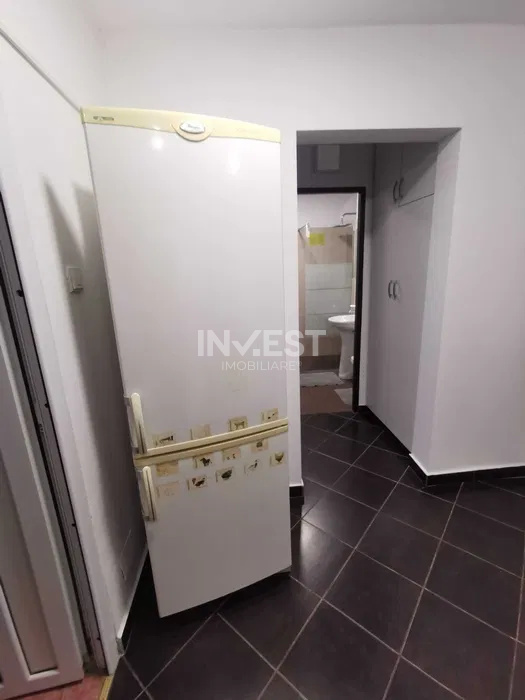 DE VANZARE-APARTAMENT 2 CAMERE-DECOMANDAT - 3