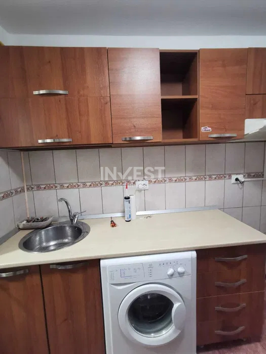 DE VANZARE-APARTAMENT 2 CAMERE-DECOMANDAT - 4