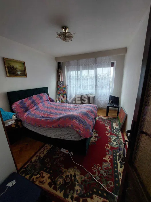 Apartament 2 camere-53 mp-Podu Ros-Piata Nicolina - 1